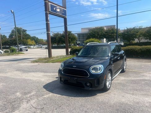 Used 2022 MINI Cooper Countryman ALL4 AWD/4WD image 3
