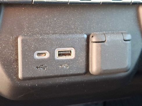 Certified 2022 Chevrolet Silverado 1500 LT image 25