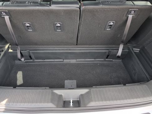 Used 2025 Honda Pilot TrailSport image 39