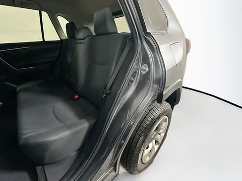 Used 2021 Toyota RAV4 LE FWD image 25