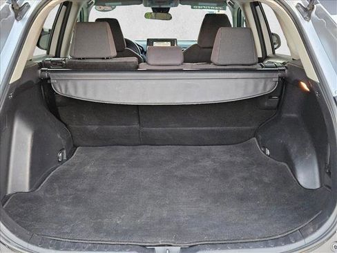 Used 2020 Toyota RAV4 LE image 6