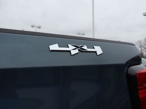 Used 2024 GMC Sierra 1500 Elevation image 29