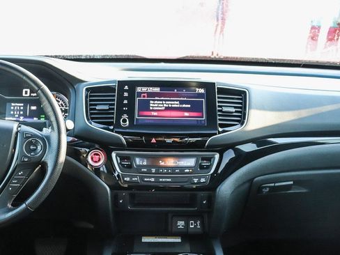 Used 2022 Honda Ridgeline Black Edition image 16