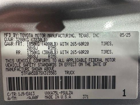 Used 2025 Toyota Tundra Limited w/ Nightshade Package AWD/4WD image 10