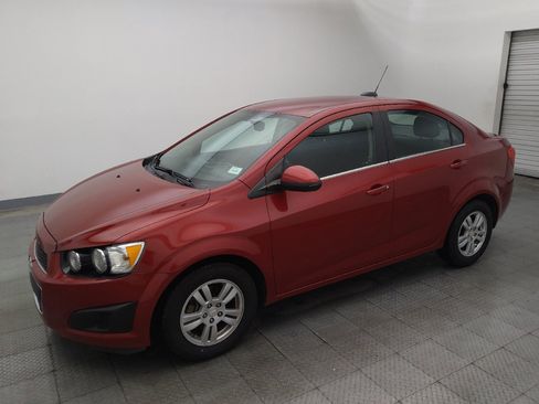 Used 2016 Chevrolet Sonic LT FWD image 2