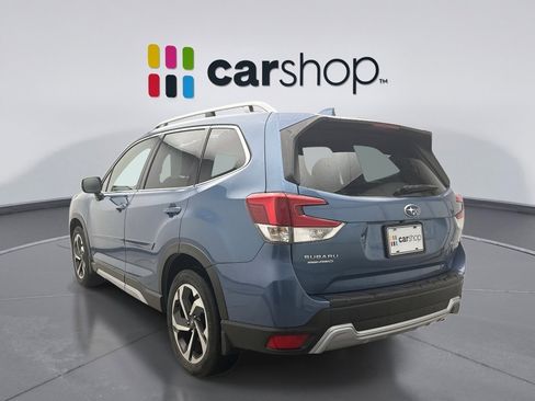 Used 2022 Subaru Forester Touring image 3