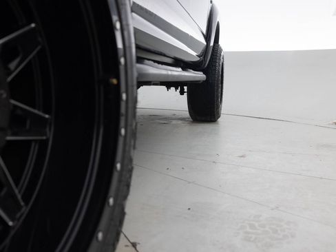 Used 2016 Ford F150 Lariat w/ Equipment Group 502A Luxury image 22