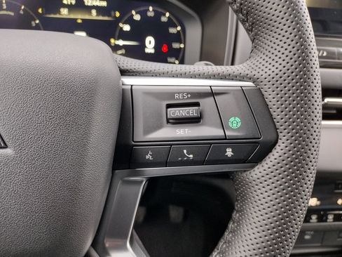 New 2026 Mitsubishi Outlander SE image 28