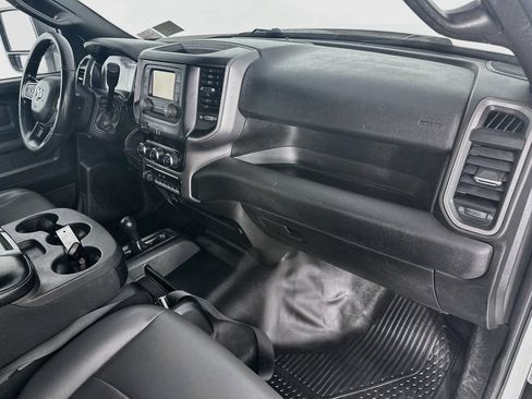 Used 2023 RAM 2500 Tradesman w/ Chrome Appearance Group AWD/4WD image 30