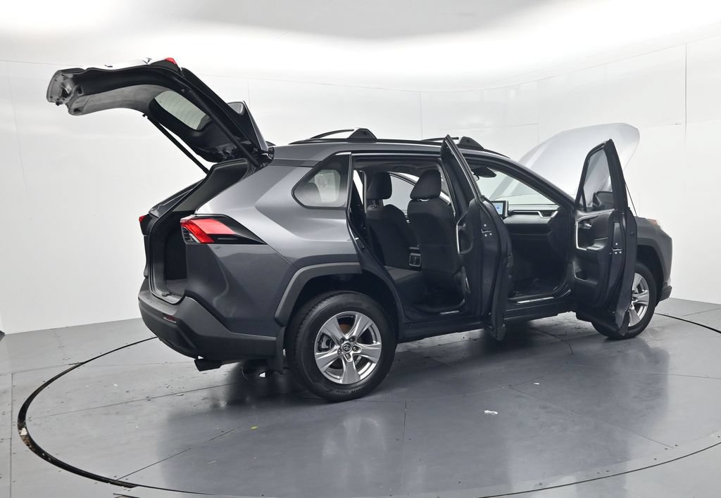 Used 2025 Toyota RAV4 XLE w/ Convenience Package FWD image 61