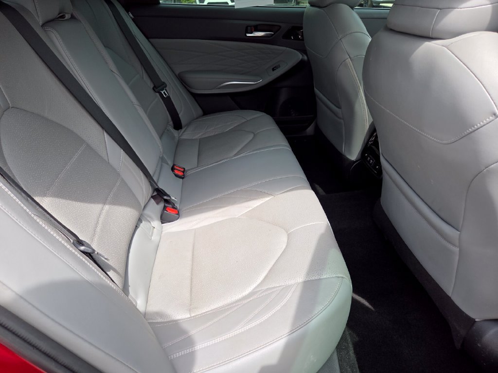 Used 2020 Toyota Avalon Limited w/ Advanced Safety Package FWD image 18