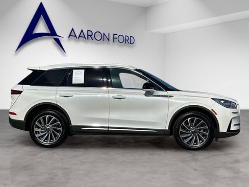 Used 2023 Lincoln Corsair Reserve image 6