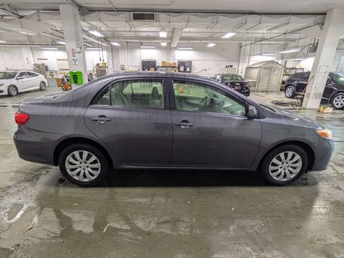 Used 2012 Toyota Corolla LE image 4