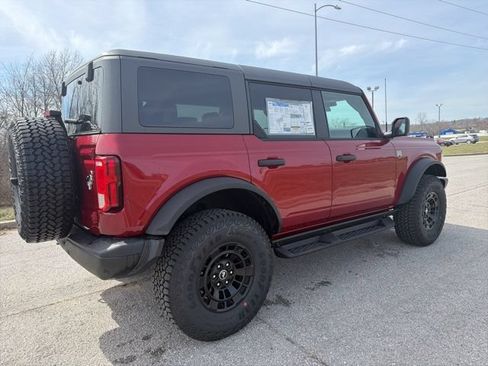 New 2026 Ford Bronco Big Bend w/ Black Diamond Package AWD/4WD image 4