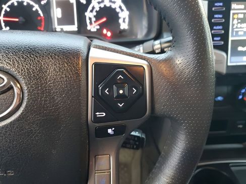 Used 2021 Toyota 4Runner SR5 Premium image 34