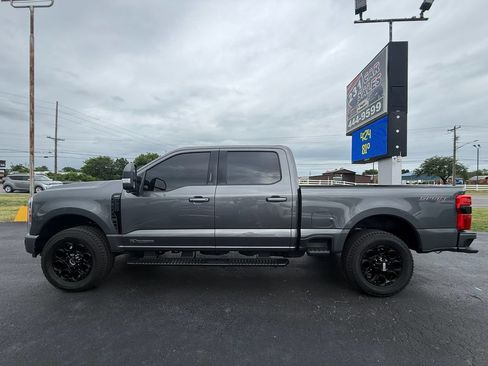 Used 2023 Ford F250 Lariat w/ Lariat Ultimate Package AWD/4WD image 7