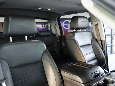 Used 2017 GMC Sierra 3500 Denali w/ Duramax Plus Package image 37