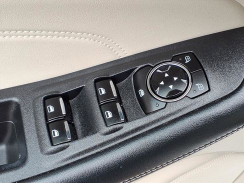 Certified 2022 Ford Edge Titanium image 18