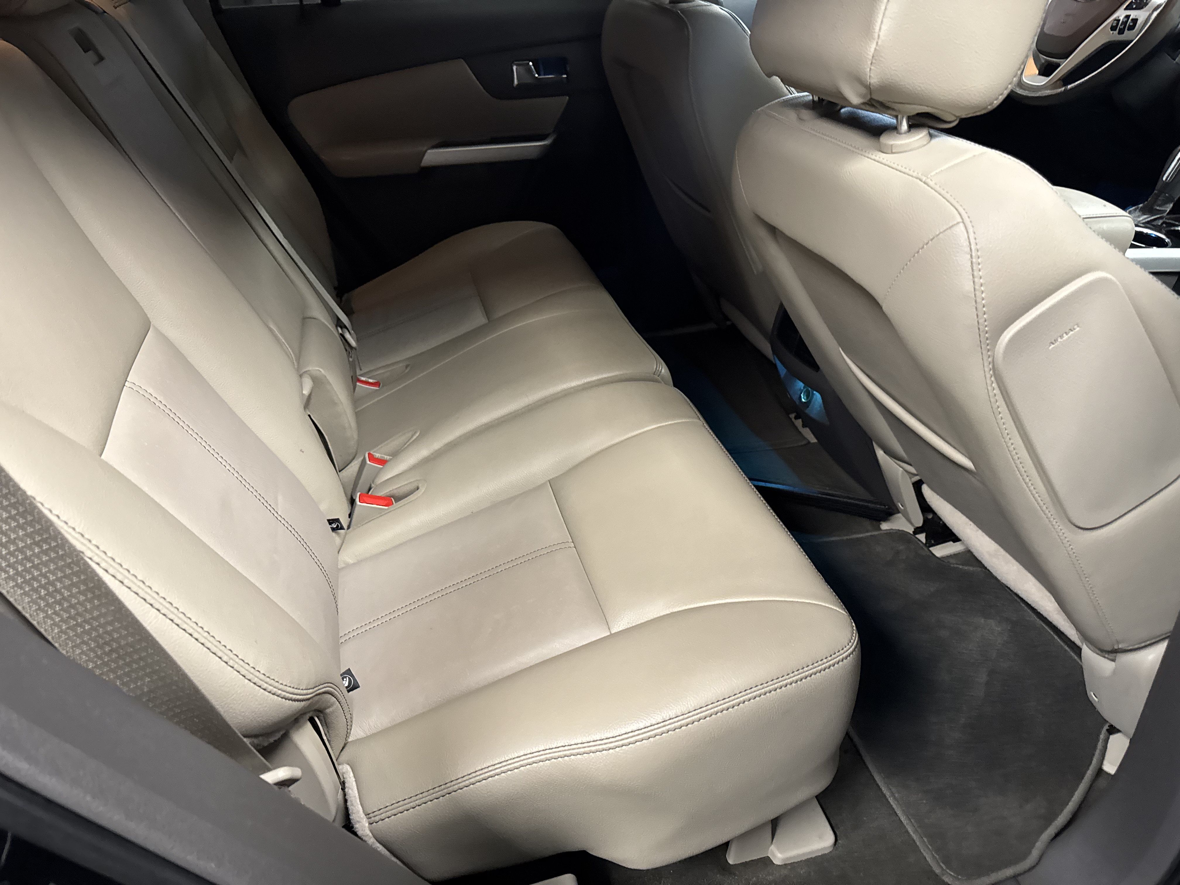 Used 2013 Ford Edge Limited FWD image 13
