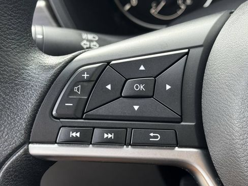 Used 2024 Nissan Altima 2.5 SV FWD image 23