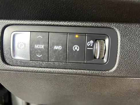 Certified 2024 Chevrolet Traverse LT w/ LPO, Floor Liner Package AWD/4WD image 28