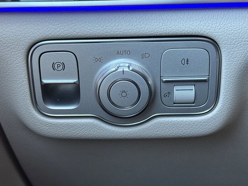 New 2026 Mercedes-Benz GLE 450e 4MATIC image 29