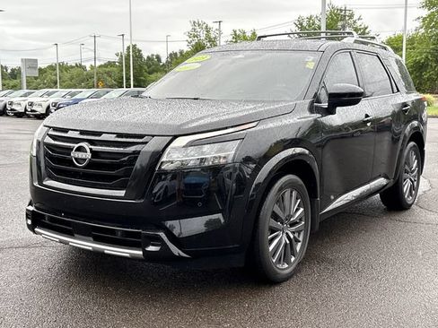 Certified 2023 Nissan Pathfinder SL w/ SL Premium Package AWD/4WD image 5