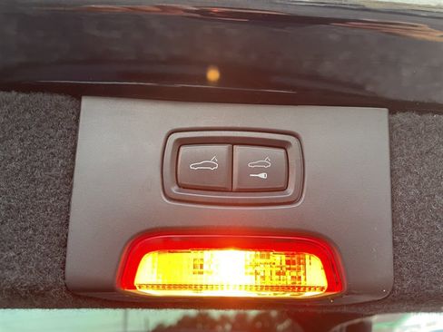 Used 2016 Porsche Cayenne GTS image 36