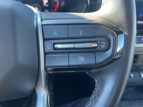 Used 2024 Chevrolet Colorado LT image 21