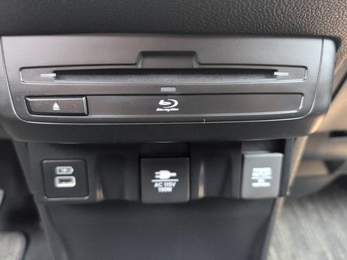 Used 2024 Honda Odyssey Elite image 28