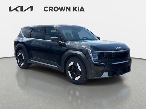 New 2026 Kia EV9 Light RWD image 3