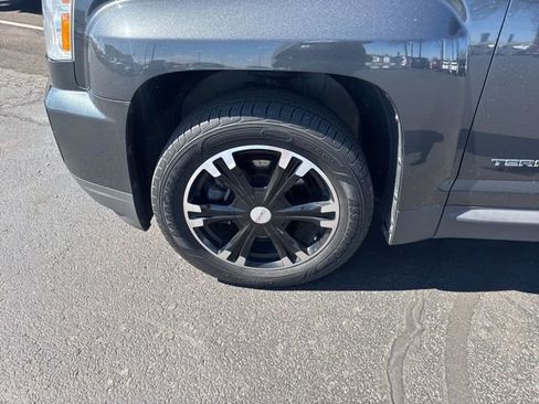 Used 2017 GMC Terrain SLE w/ Nightfall Package image 12