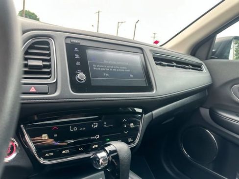 Used 2021 Honda HR-V EX image 17