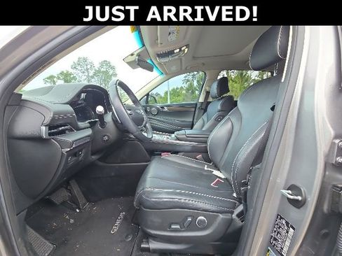 Used 2022 Genesis GV80 2.5T w/ Advanced Package 02 AWD/4WD image 12