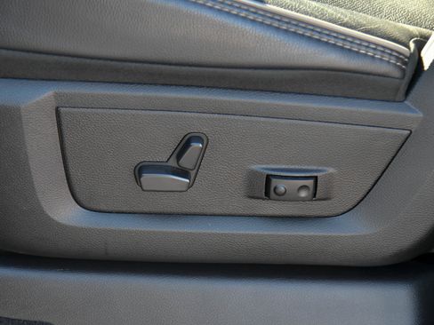 Used 2024 RAM 2500 Laramie image 19