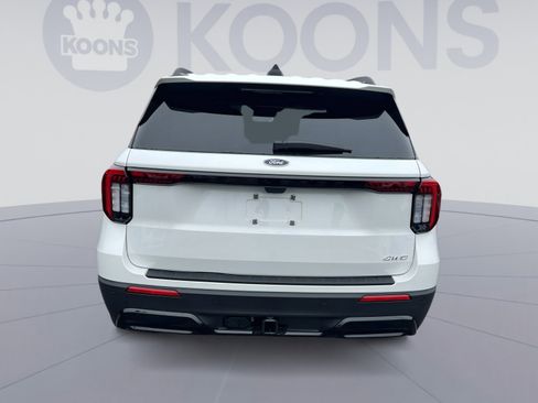 New 2026 Ford Explorer ST-Line w/ ST-Line Street Pack image 5