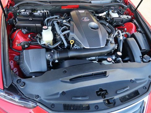 Used 2019 Lexus IS 300 image 39