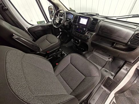 Used 2025 RAM ProMaster 2500 w/ U-Haul Equipment Group FWD image 21