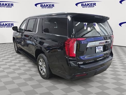 Used 2024 GMC Yukon XL SLE w/ Gmc Pro Safety Plus Package image 7
