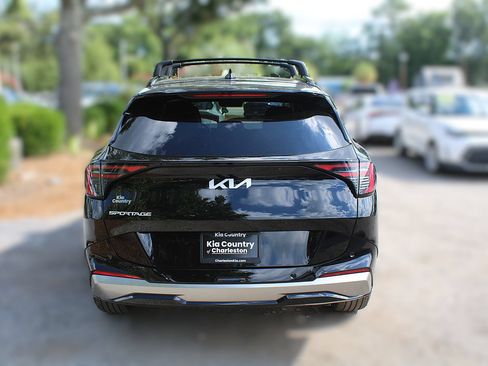 New 2026 Kia Sportage SX FWD image 8