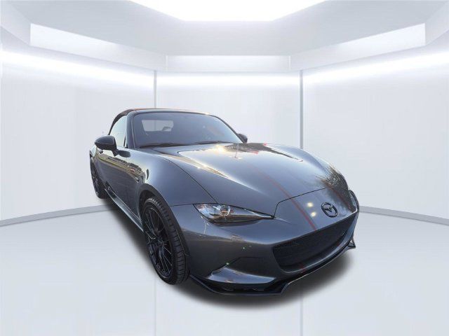 Used 2018 MAZDA MX-5 Miata Club w/ Brembo/BBS Recaro Package RWD image 3