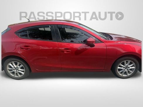 Used 2017 MAZDA MAZDA3 Sport FWD image 1