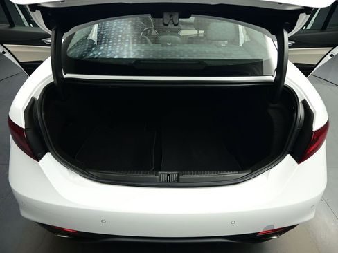 Used 2018 Alfa Romeo Giulia Ti Sport w/ Quick Order Package 22S Sport image 36