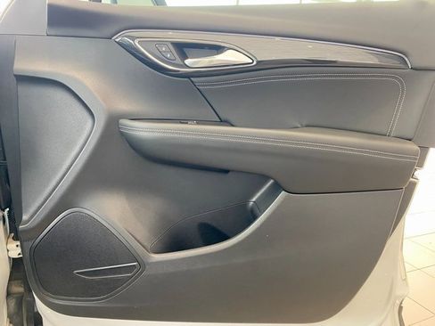 Used 2023 Buick Envision Essence image 11