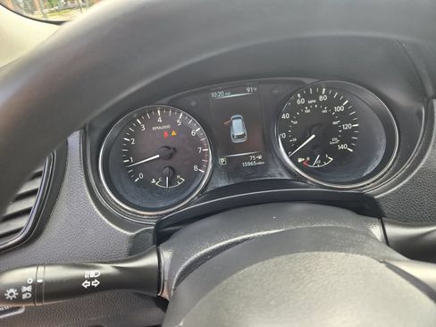Used 2017 Nissan Rogue S AWD/4WD image 17