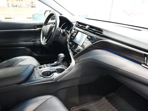 Used 2018 Toyota Camry XLE w/ Driver Assist Package FWD image 13