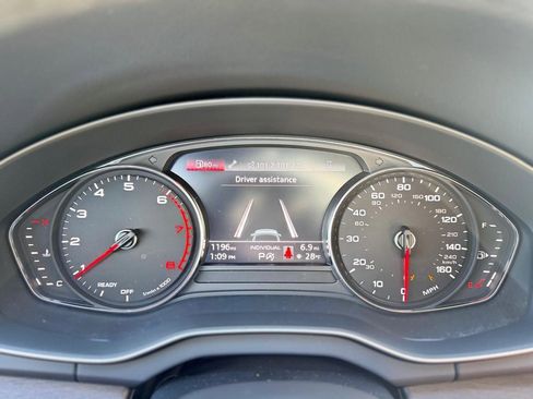 Used 2025 Audi Q5 2.0T Premium image 14