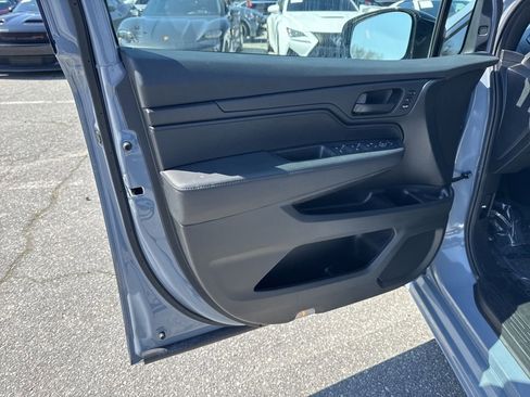 Used 2025 Honda Odyssey Sport-L image 27