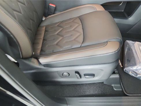 New 2026 Nissan Pathfinder Platinum w/ Cargo Package image 23