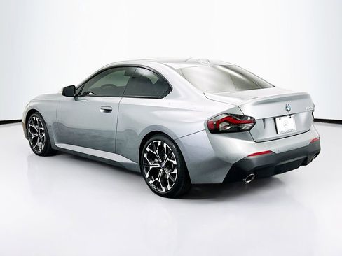 Used 2025 BMW 230i Coupe w/ Convenience Package image 7